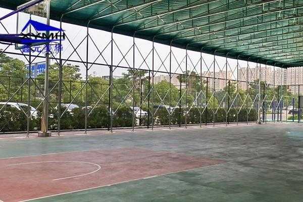 钢结构篮球场（钢结构篮球场造价多少钱一平方）