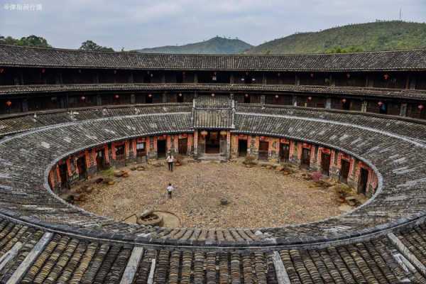 客家民居有哪些结构（客家民居的主要建筑材料是什么）